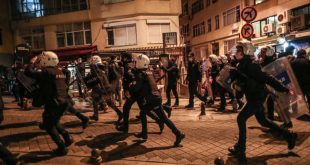 policija demonstracije haos obracun juris